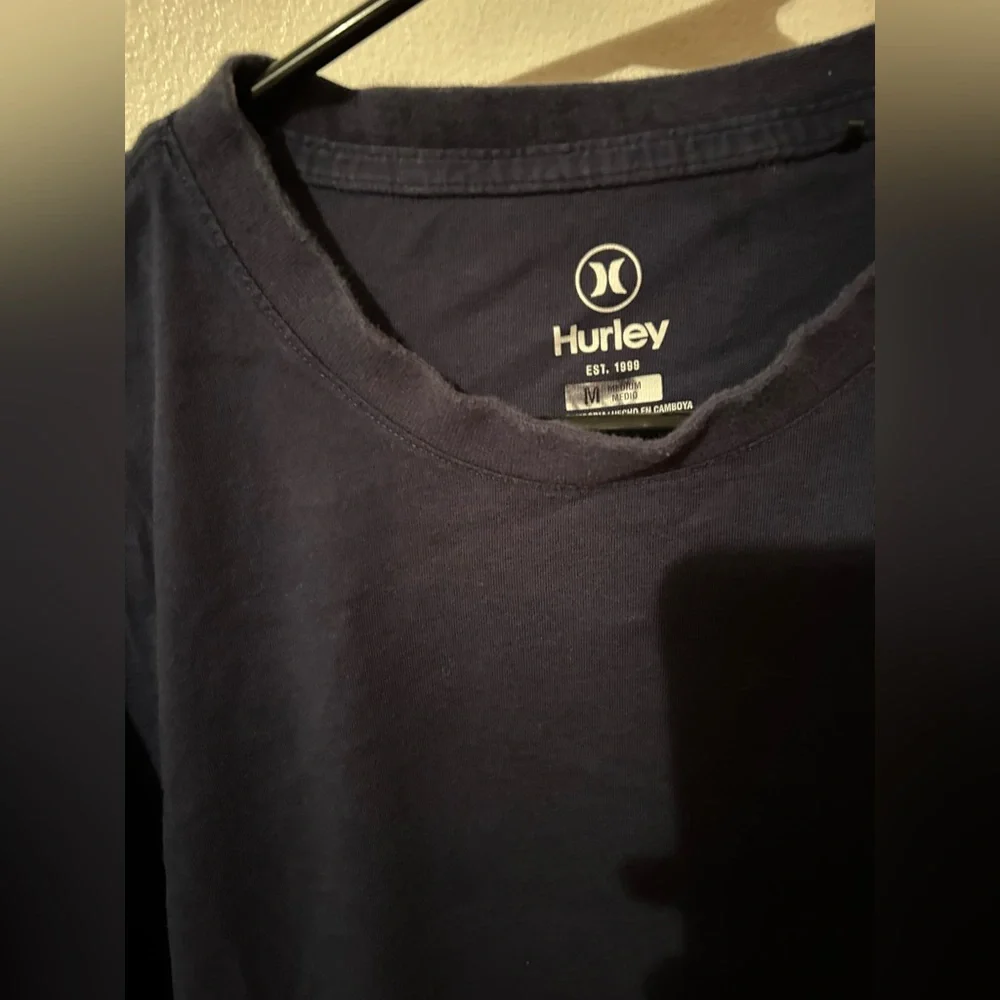 Hurley Navy Long-sleeve Size Medium - Picture 2 of 3
